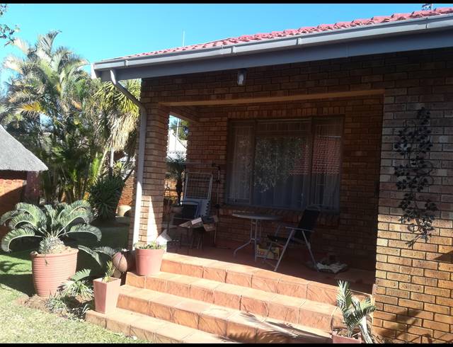 3 BEDROOM HOUSE TO LET IN SAFARI GARDENS